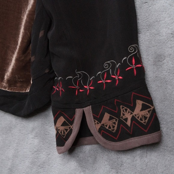 CHICOS DESIGN Patchwork Silk Velvet Embroidered Jacket Art To Wear Boho Sz 2/L - Picture 4 of 6